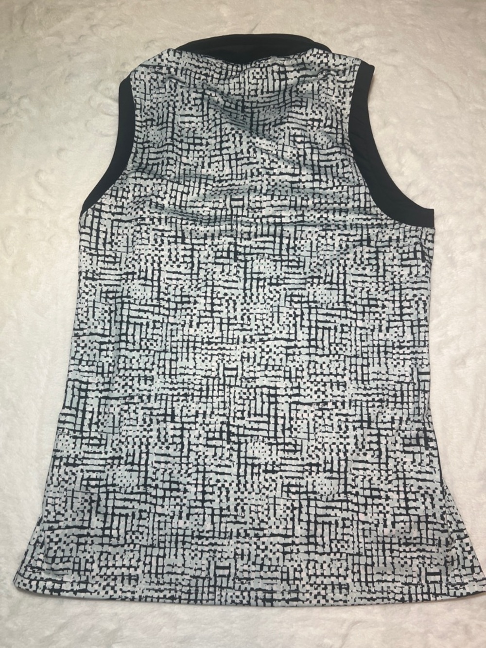adidas Sleeveless Athletic Polo Top with Pattern - Picture 4 of 5